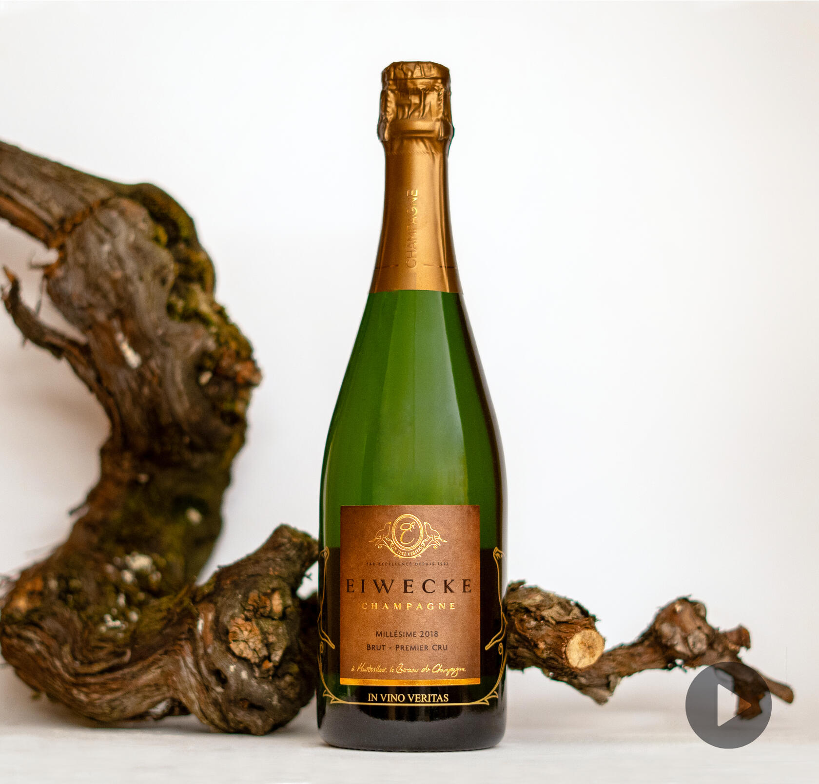 Grande Cuvée, Brut, Premier Cru 38% Pinot Noir, 34% Chardonnay, 28% Pinot Meunier, Dosage Brut à 9g/l, formats disponible 37.5cl, 75cl, 150cl, 300cl